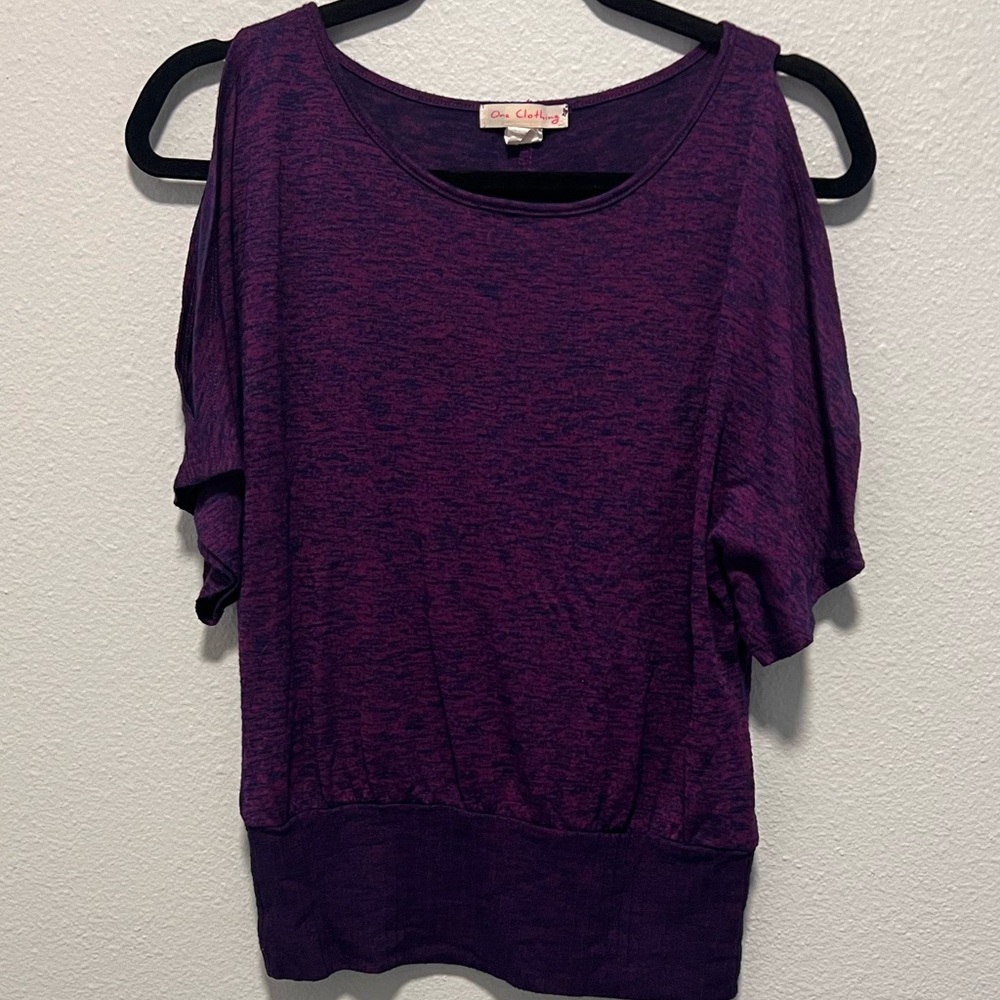 One Clothing Purple Open Shoulder Shirt Size Small